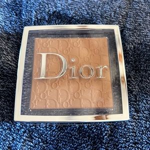 Dior backstage powder color 3N